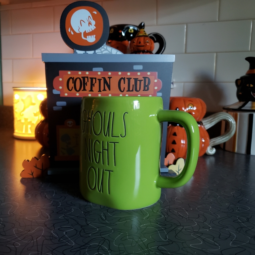🎃 Rae Dunn green "Ghouls night out" mug Halloween large coffee mug - Picture 4 of 5